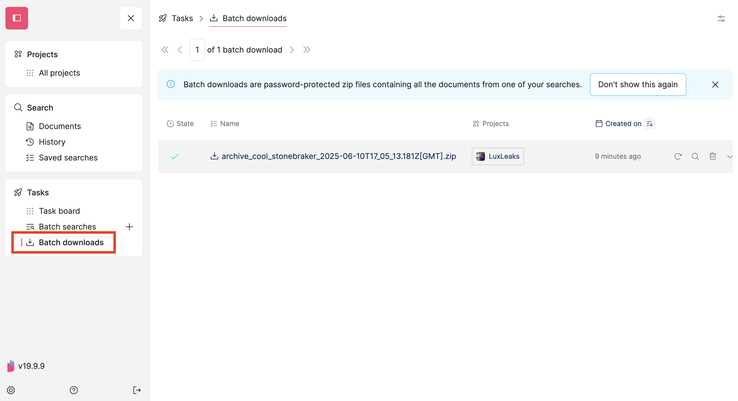 Screenshot of Datashare's batch downloads page with the menu open and the Tasks' entry 'Batch downloads' highlighted